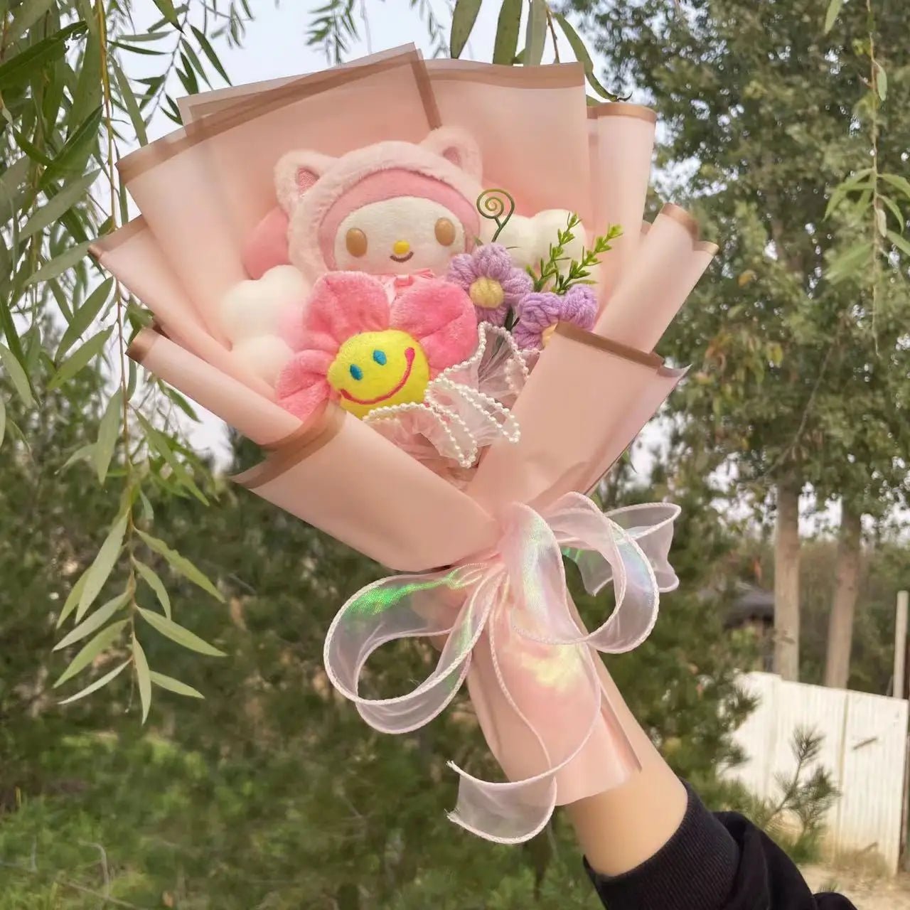 Bukiet Anime z Pluszakami – Kreskówkowe Postacie | MisioBukiety™ - MisioBukiety.pl