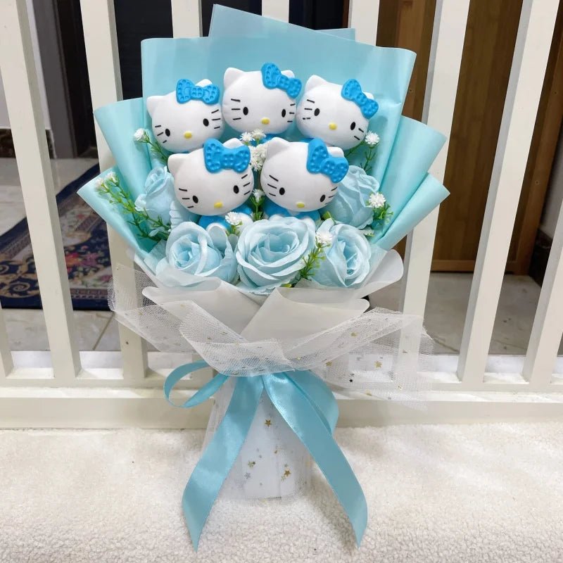 Bukiet Hello Kitty z Pluszakiem – Winylowa Lalka z Kwiatami | Prezent Kawaii - MisioBukiety.pl