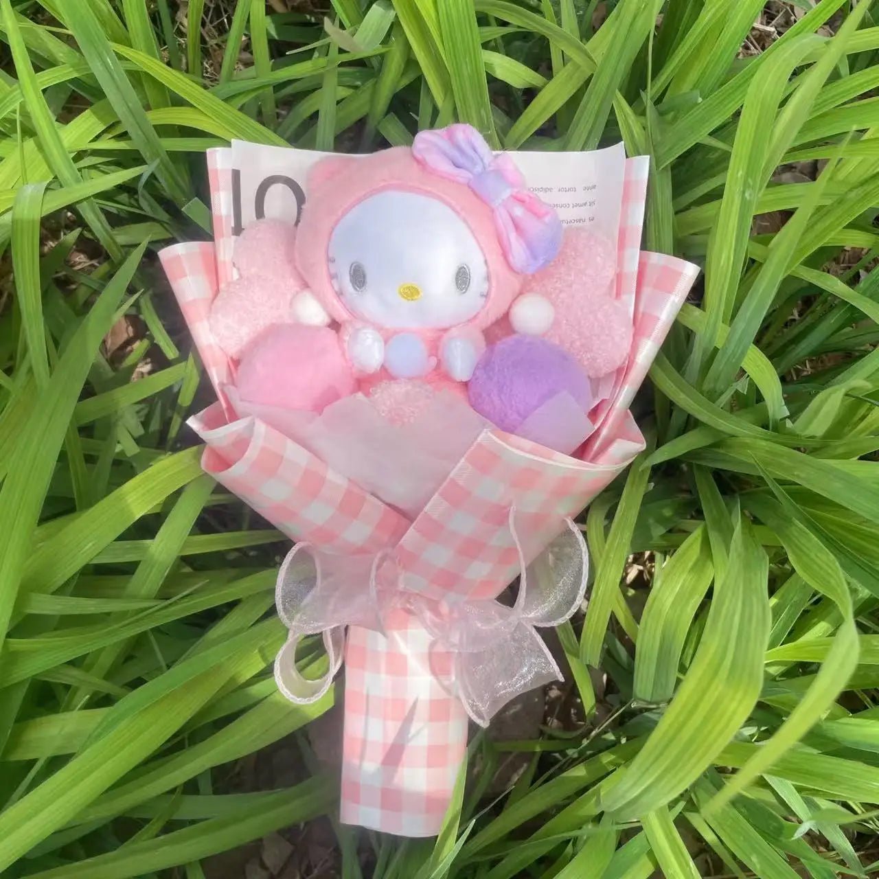 Bukiet Anime z Pluszakami – Kreskówkowe Postacie | MisioBukiety™ - MisioBukiety.pl