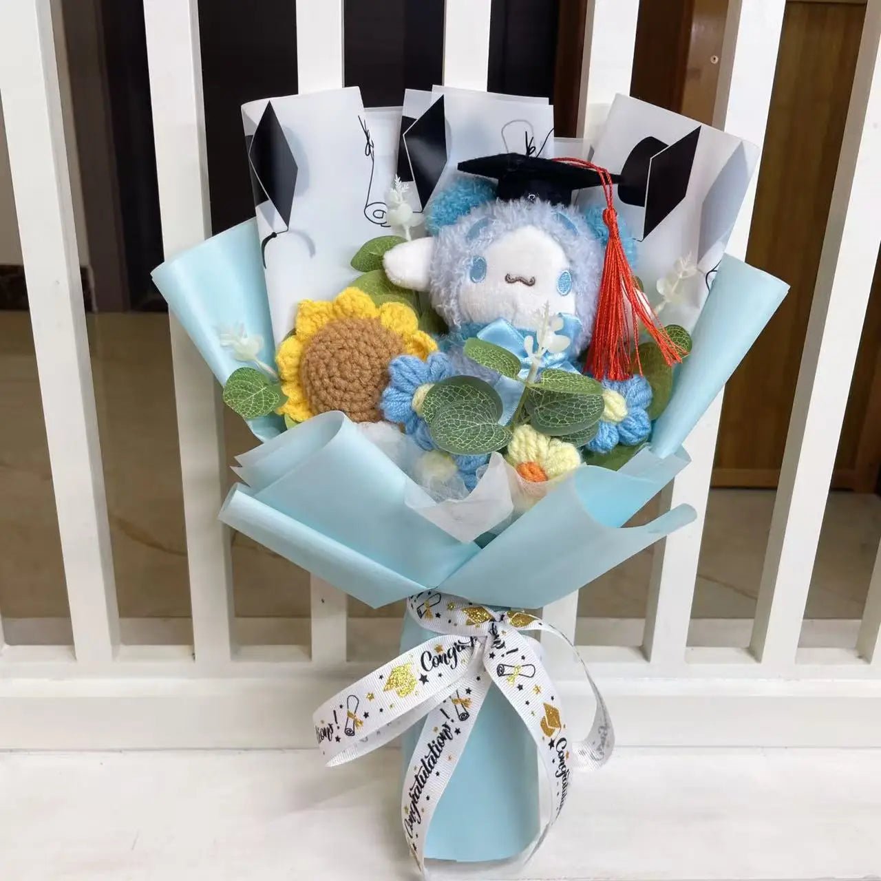 Bukiet z Pluszakami – Misie, Kotki i Kwiatki | Prezent na Każdą Okazję | MisioBukiety™ - MisioBukiety.pl