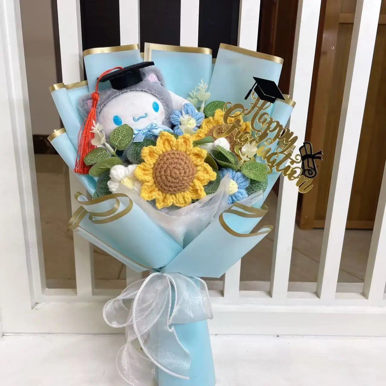 Bukiet z Pluszakami – Misie, Kotki i Kwiatki | Prezent na Każdą Okazję | MisioBukiety™ - MisioBukiety.pl